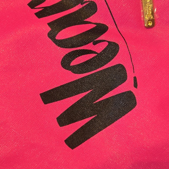 Juicy Couture "Wear Me" Pink Tote Bag - Picture 3 of 11